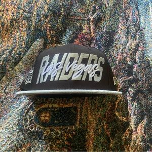 LAS VEGAS RAIDERS NFL New Era 59FIFTY 2022 DRAFT ON-STAGE Fitted Hat 7 3/8" $44